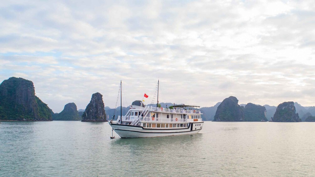 Picture 8 for Activity Ha Long Bay 2Days1Night tour by 4-star Luxury Junk