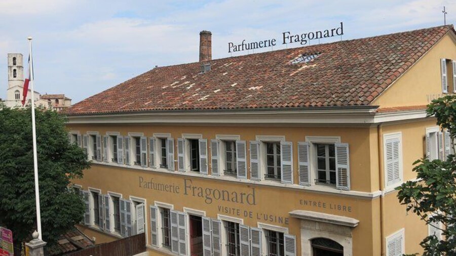 Cannes Shore Excursion: Small-Group Grasse Perfumery and Nice Wine-Tasting Tour