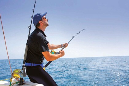 Rodas: paseo en barco de pesca (grupo pequeño, comida y bebida incluidas)