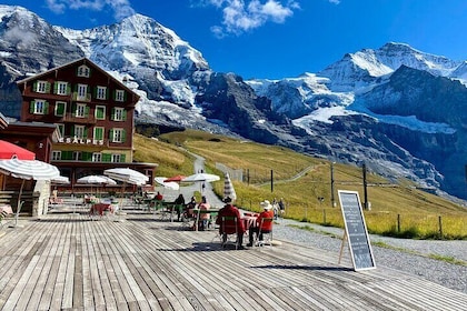 Private Tour to Lauterbrunnen, Kleine Scheidegg, Grindelwald