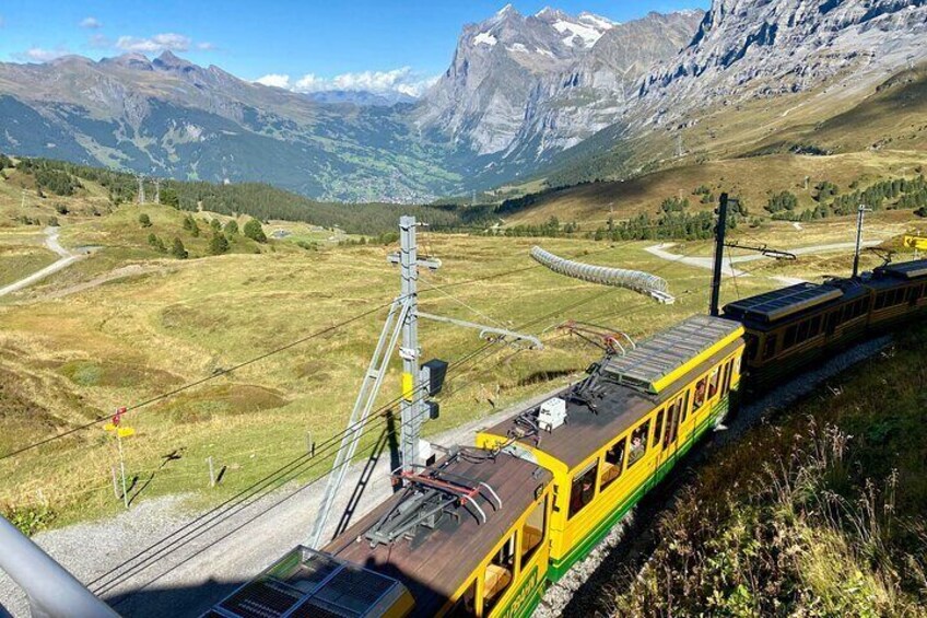 Private Tour to Lauterbrunnen, Kleine Scheidegg, Grindelwald