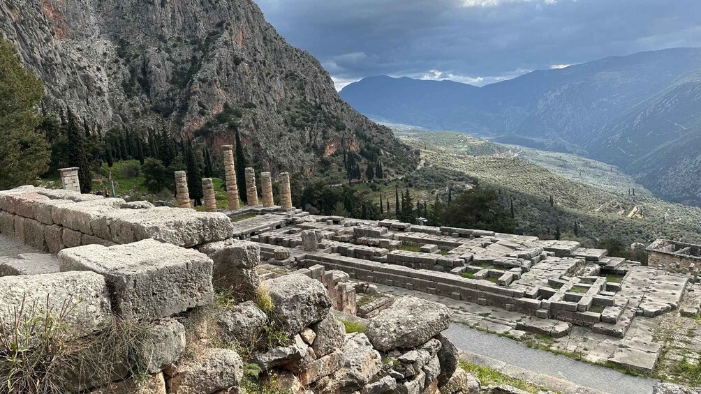 Picture 1 for Activity Delphi Navel Of Earth Hosios Loukas Full Day Private Tour