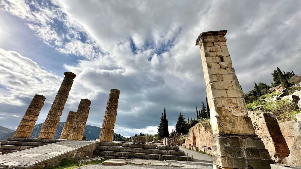 Picture 6 for Activity Delphi Navel Of Earth Hosios Loukas Full Day Private Tour