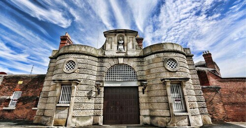 Shrewsbury Prison: Guided Prison Tour and Museum Access