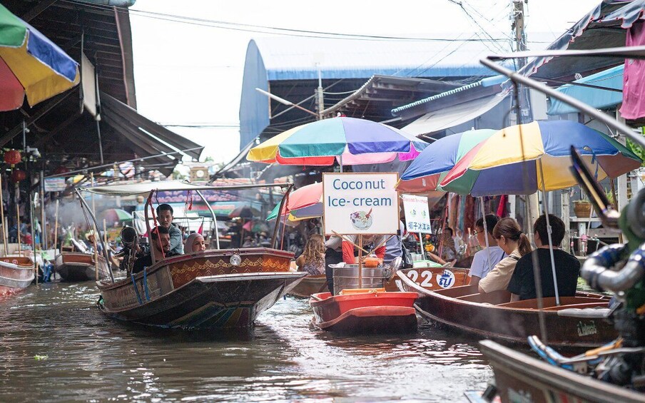 Picture 20 for Activity Bangkok: Maeklong Railway and Floating Market Tour