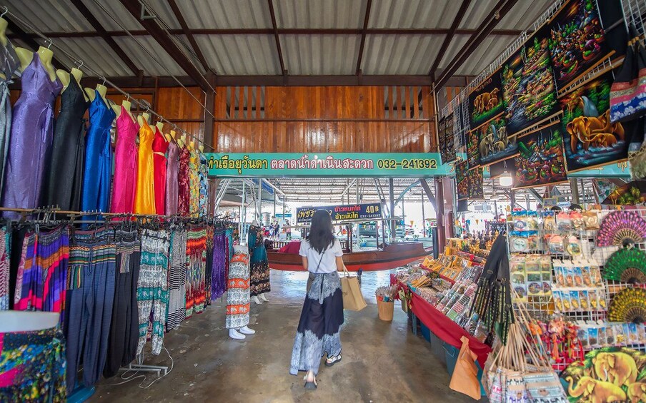 Picture 21 for Activity Bangkok: Maeklong Railway and Floating Market Tour