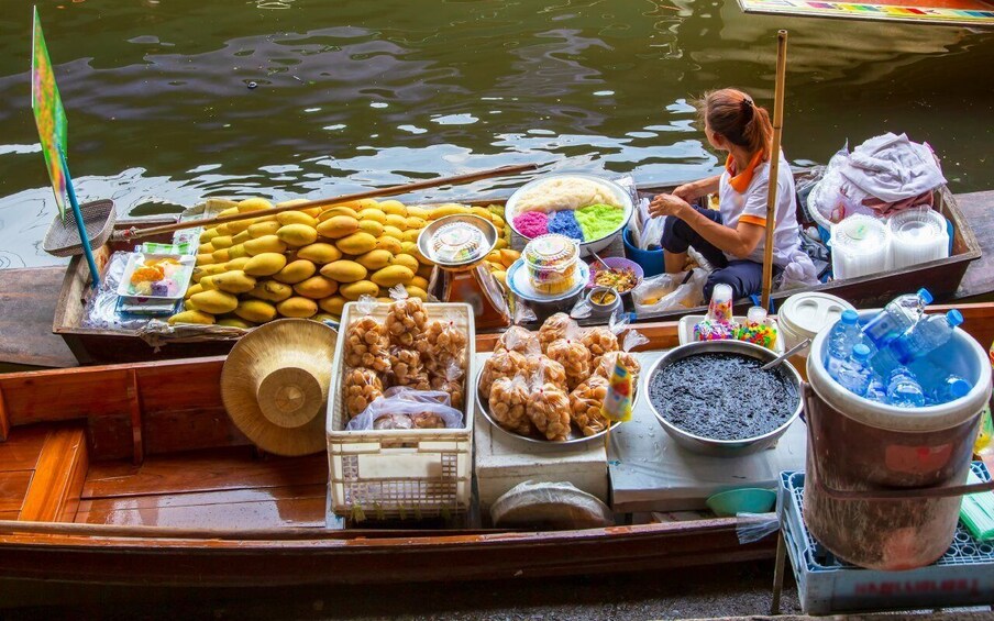 Picture 9 for Activity Bangkok: Maeklong Railway and Floating Market Tour