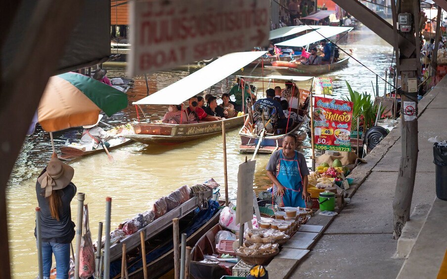 Picture 14 for Activity Bangkok: Maeklong Railway and Floating Market Tour