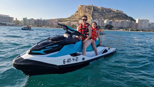 Alicante : Excursion en jetski sur l'île de Tabarca avec collations