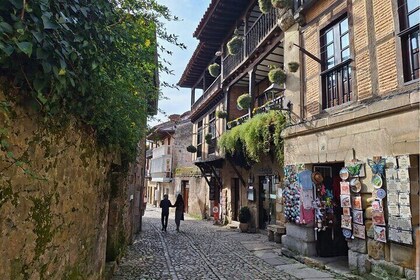 Tour to the Villages of the Western Coast of Cantabria