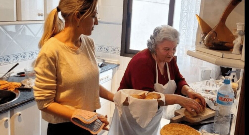 Cooking class with my Spanish grandma