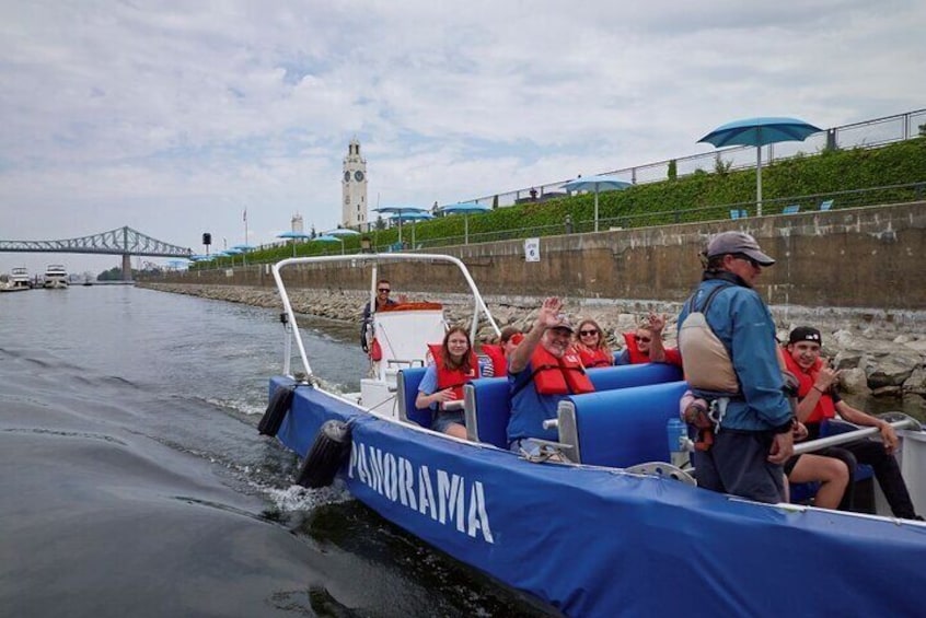 Guided Panorama Sightseeing Cruise