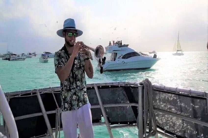 Sunset in Cancun on a Catamaran with Live Music and Open Bar