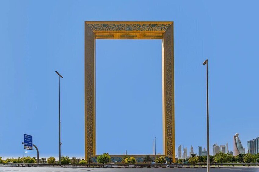 Dubai Souks, Museums, Street Food Tour with Entry to Dubai Frame