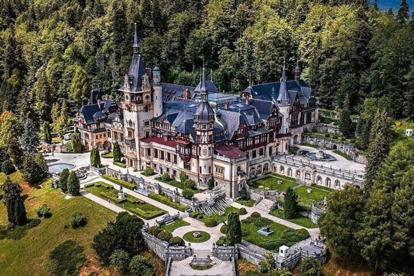 Full Day Tour to Dracula Castle Peles Castle and Brasov