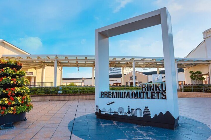 Private Shopping Tour from Osaka hotels to Rinku Premium Outlets