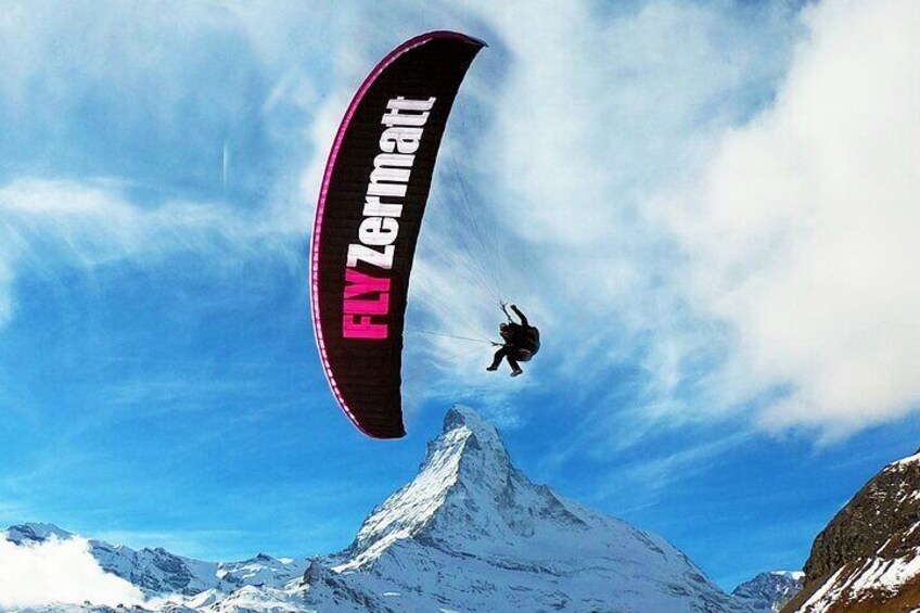 20 to 25 Minute Tandem Paragliding in Zermatt and Matterhorn View