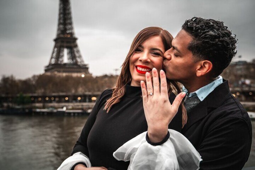 Private Photoshoot near the Eiffel Tower and the Streets Around