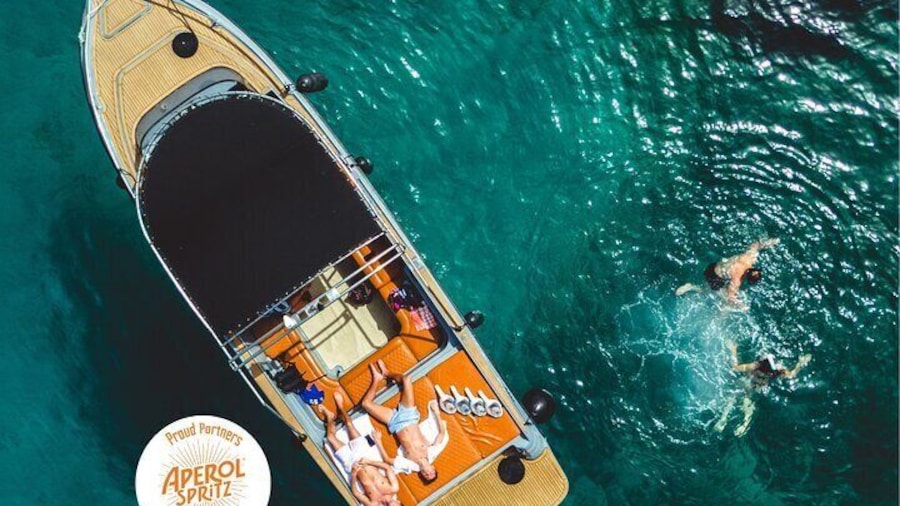 3 Islands Luxury Boat Tour with Aperol Spritz
