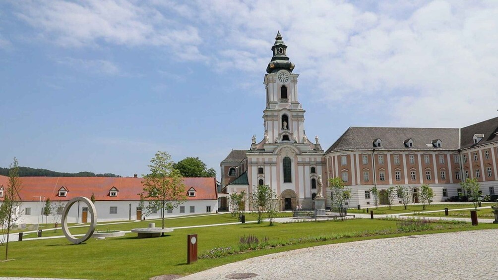 Wilhering Abbey: Discover 875 years of history!