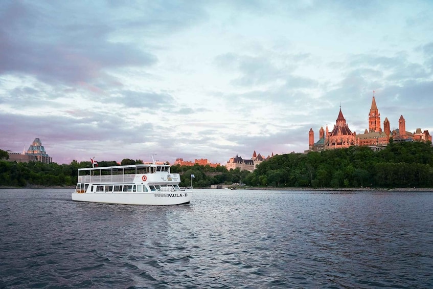 Picture 1 for Activity Ottawa: Sightseeing River Cruise