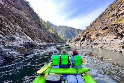 4 Day Wilderness Raft Trip on the Rogue River