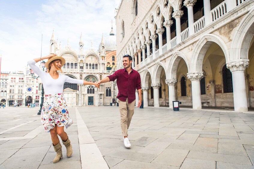 Picture 8 for Activity Venice: Photoshoot at Piazza San Marco and the Canals