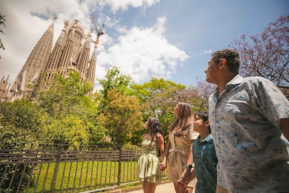 Barcelona: Professionelles Fotoshooting vor der Sagrada Familia