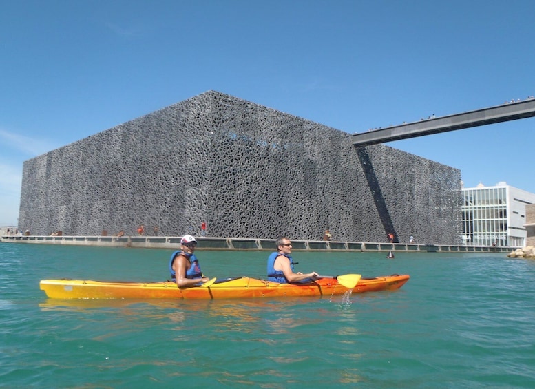 Marseille: Calanques Sea Kayaking Guided Tour