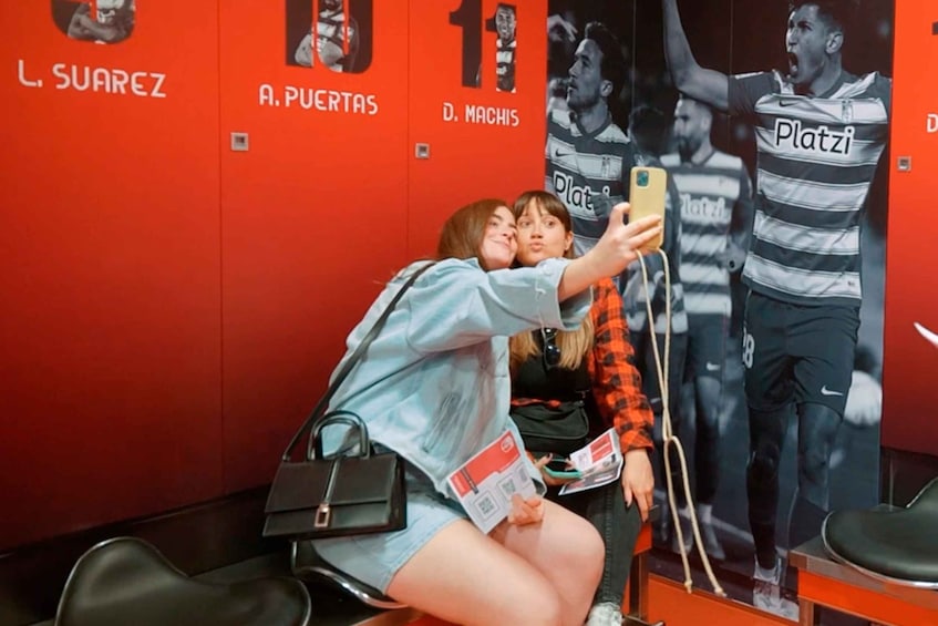 Picture 5 for Activity Granada: Los Cármenes Stadium Guided Interactive Tour