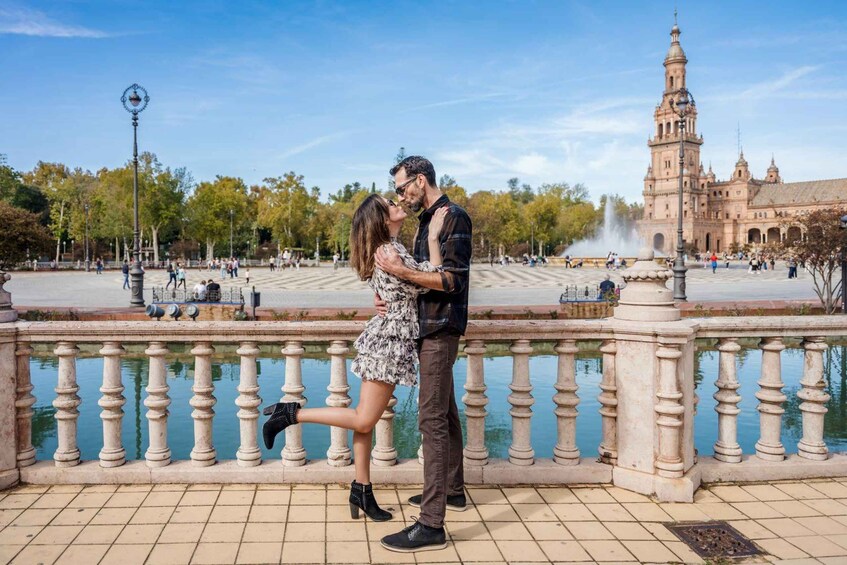Picture 2 for Activity Seville: Professional Photoshoot at Plaza de España
