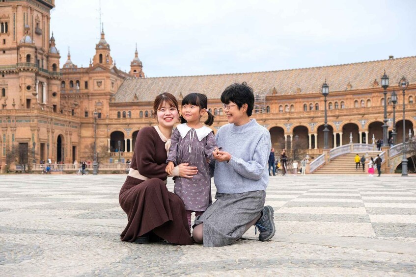 Picture 8 for Activity Seville: Professional Photoshoot at Plaza de España