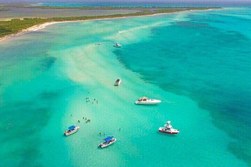 Private Snorkel in Reefs El Cielo Cozumel with Food and Drink