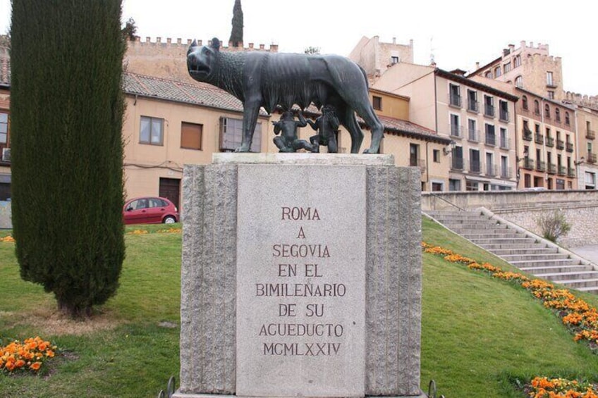 Romulo y Remo Segovia