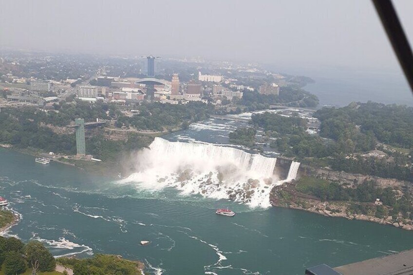 Best of Niagara Falls and Canada Night Tour with Skylon Tower