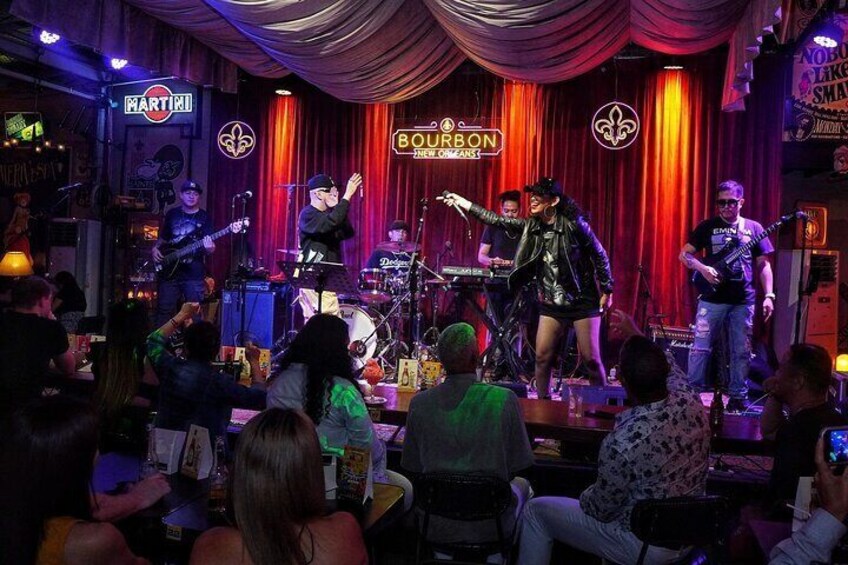 Manila : Makati Rooftops, Music Clubs & Go Go Bars Nightlife Tour