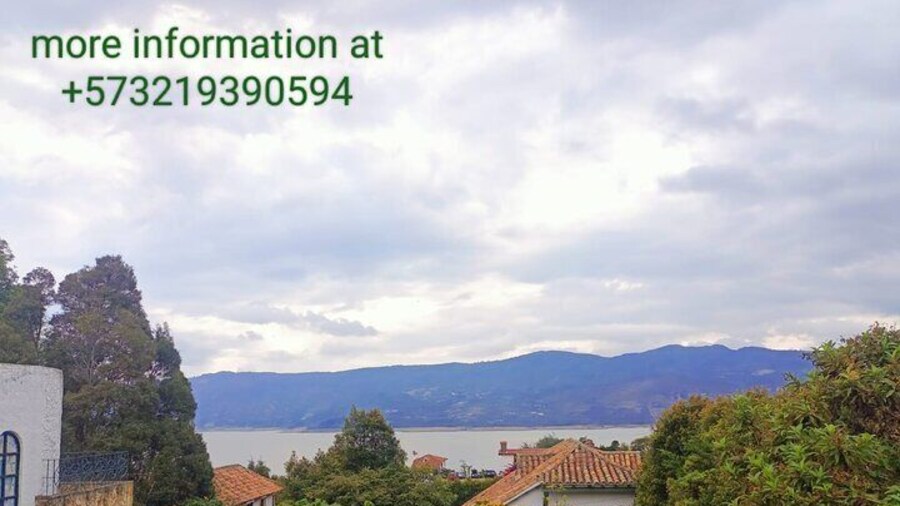 Private Visit to the Guatavita Reservoir, town and lagoon