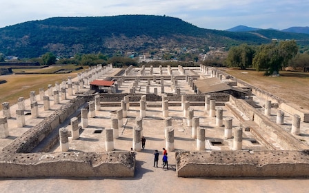 Teotihuacan Early Access & Tula Full Day Guided Tour