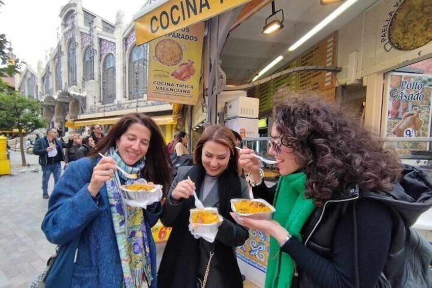 Valencia: Mercado, Paella, Old Town and Street Food Tour