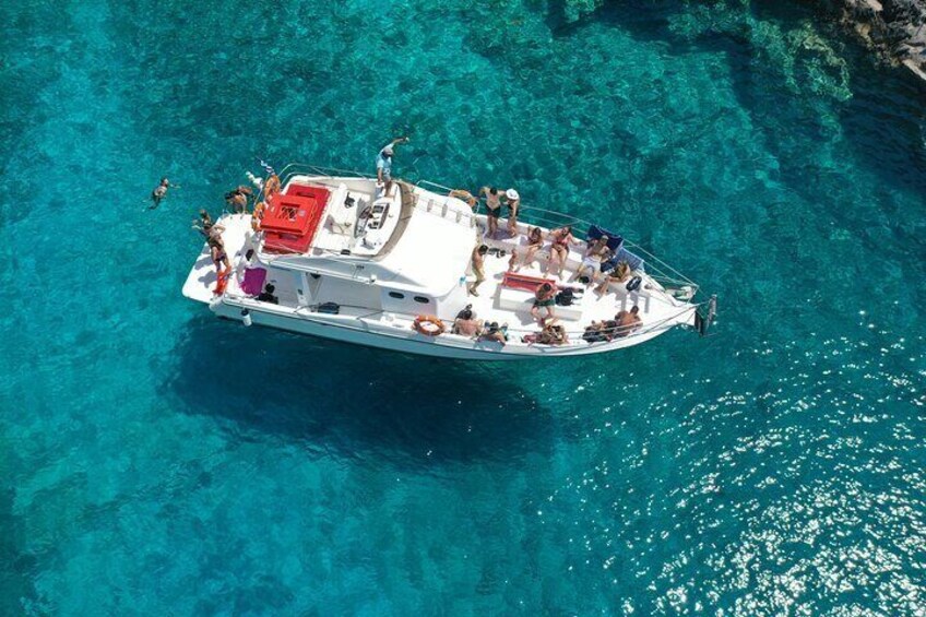 Boat Cruise to Navagio Shipwreck 