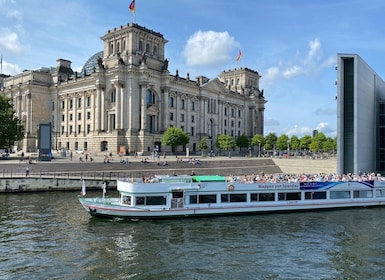 Berlin : 3.5-Hour croisière touristique sur la rivière Spree