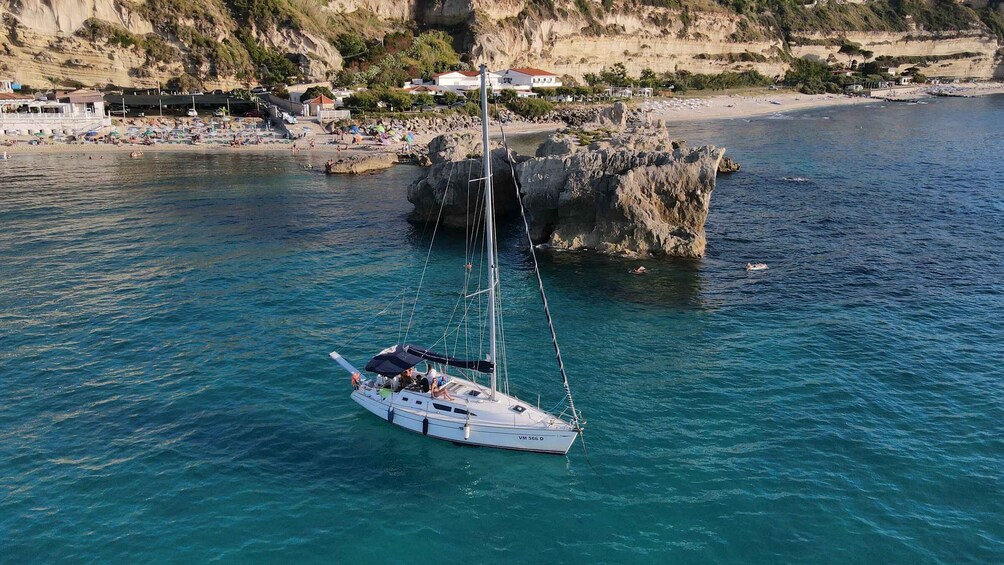 Picture 2 for Activity Da Tropea: Tour in barca a vela lungo la costa degli Dei.