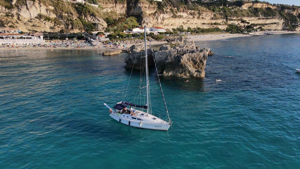 Picture 2 for Activity Da Tropea: Tour in barca a vela lungo la costa degli Dei.