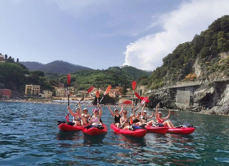 Monterosso al Mare: Monterosso Kayak and Snorkeling Tour