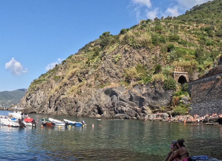 Picture 3 for Activity From Monterosso: Vernazza Bay Kayaking Tour