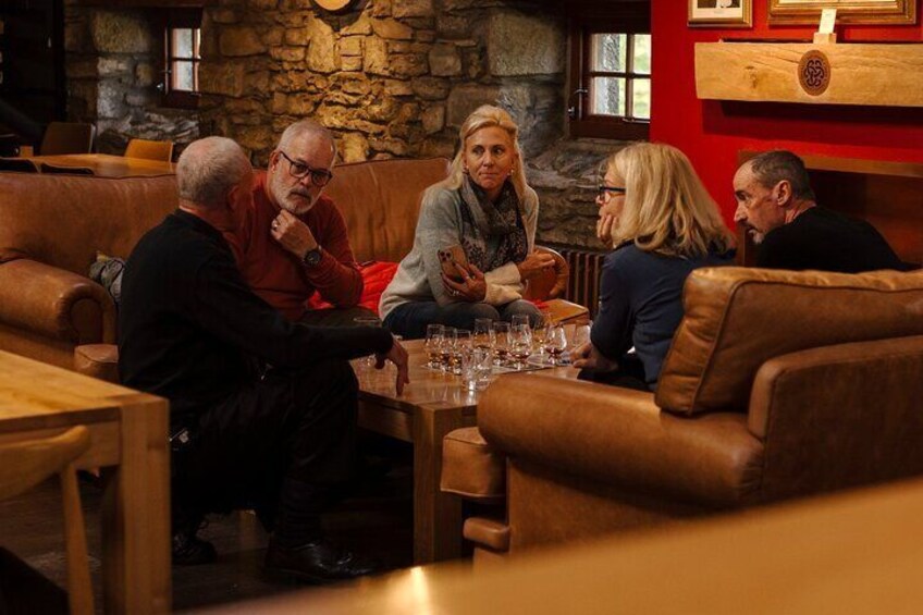 Guided Tour in Aberfeldy Distillery with Connoisseur Experience