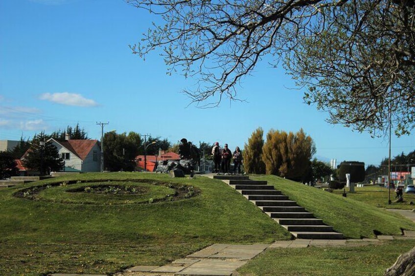 Private Punta Arenas Pioneers and Palacios City Tour