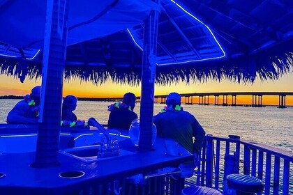 TAILFINS Destin Tiki Boat/Sunset/Crab Island/Destin Harbour