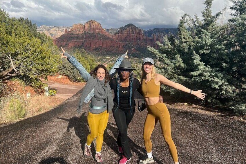 Luxury Private Half Day Sedona Wine Tour, priced for up to 6 ppl 