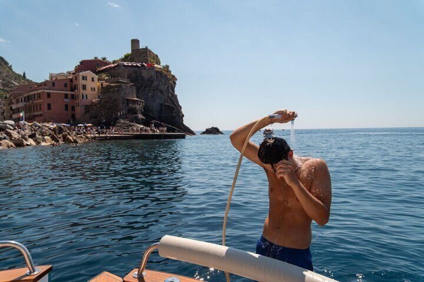 Cinque Terre Hybrid Boat Tour from Monterosso